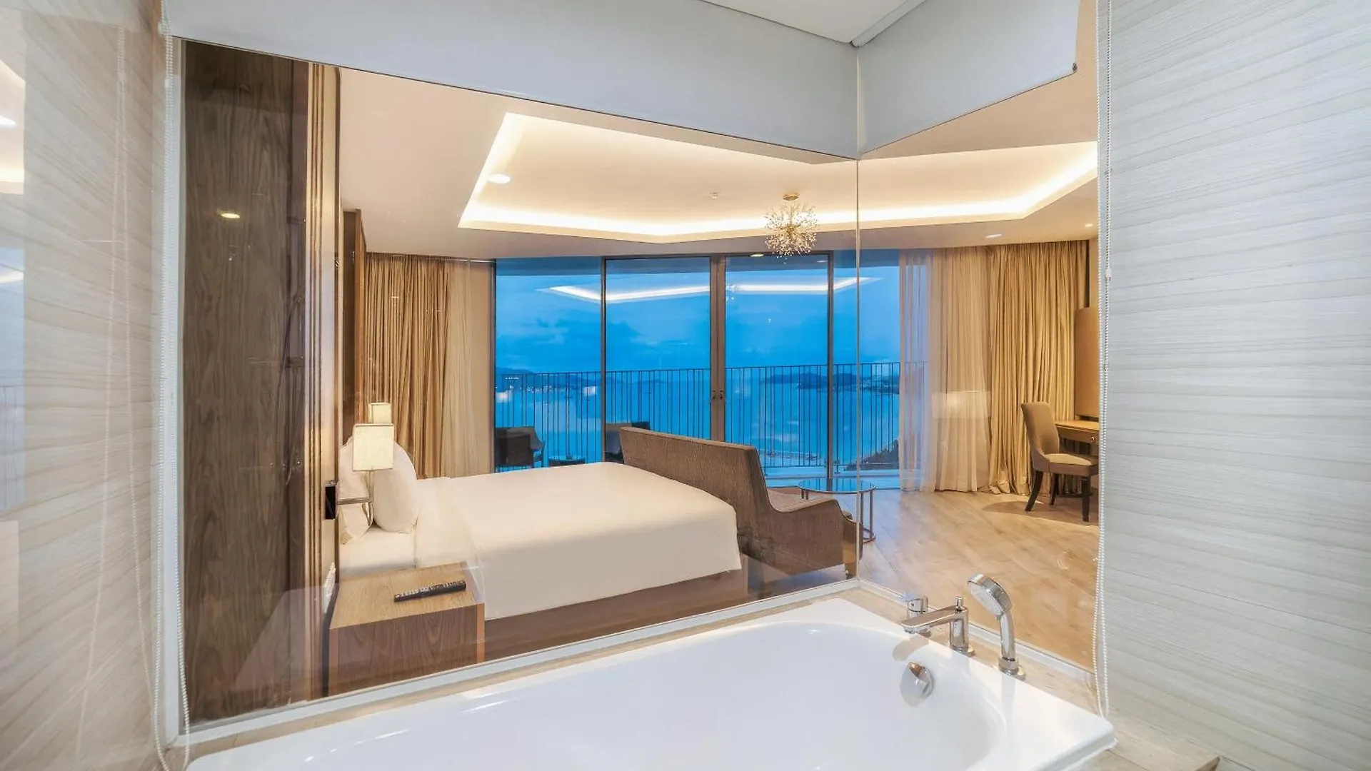 **** Hotel Aqua Beachfront Panorama Nha Trang Centre Vietnam