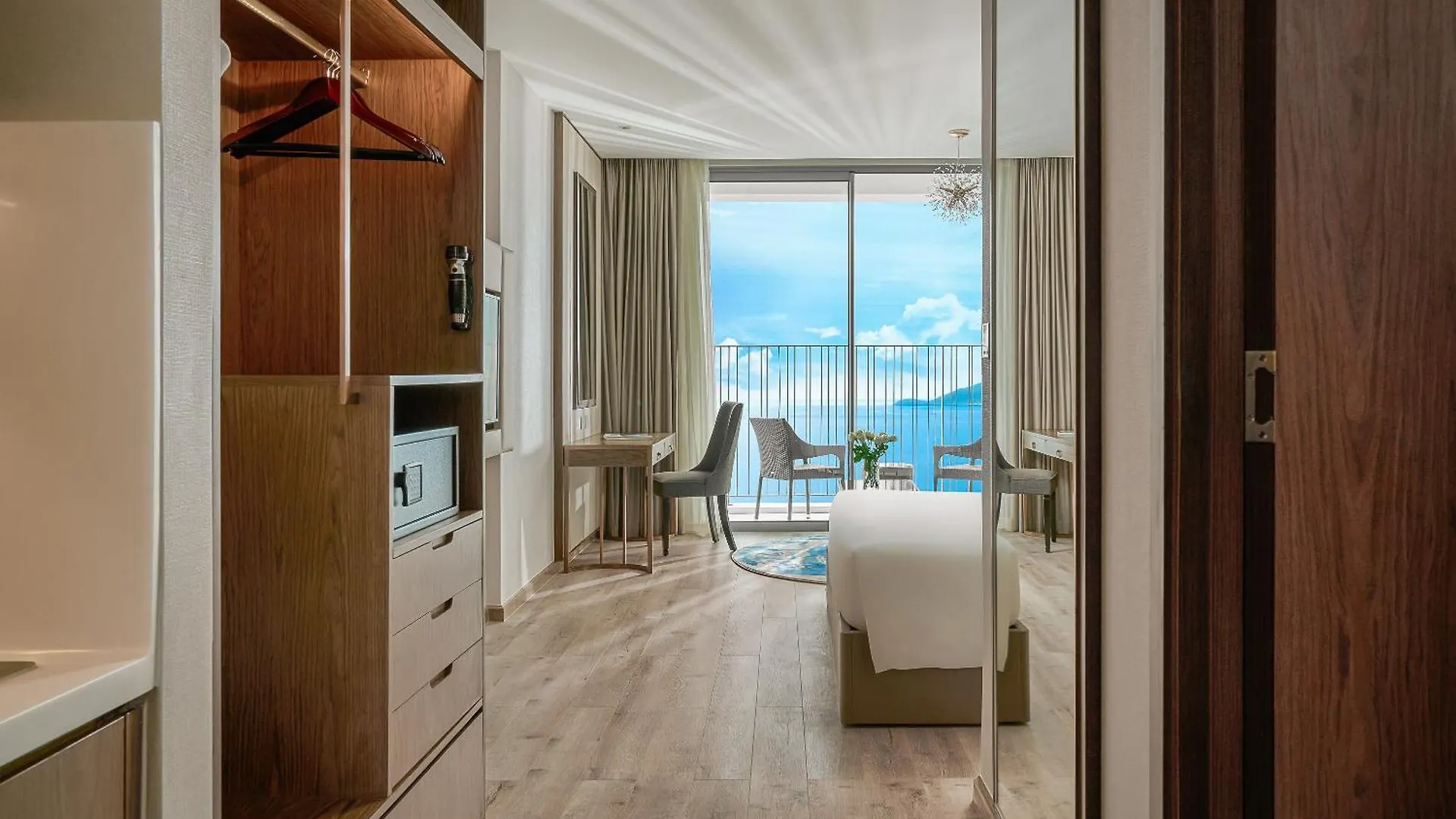 Aqua Beachfront Panorama Nha Trang Centre Hotel