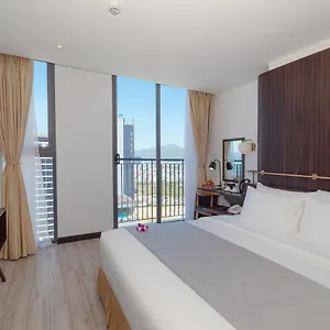 Отель Majestic Premium